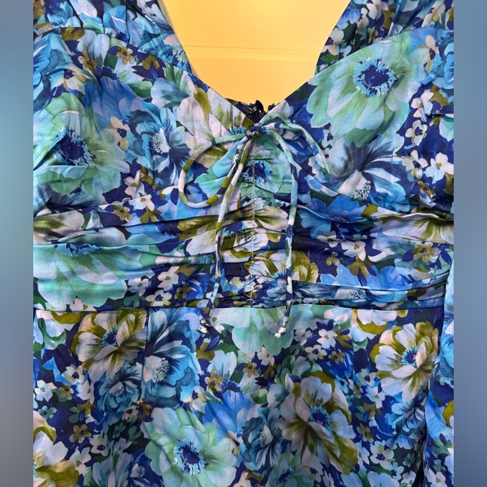 For love and lemons Astor floral blue mini dress - Picture 9 of 14